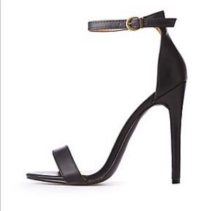 BLACK ANKLE STRAP HEELS